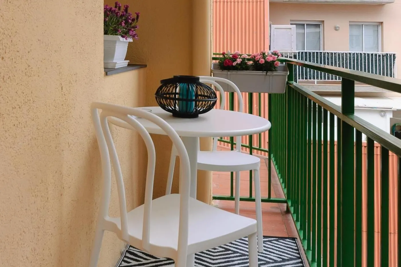 Suite Apartment Es Raco توسا ذي مار